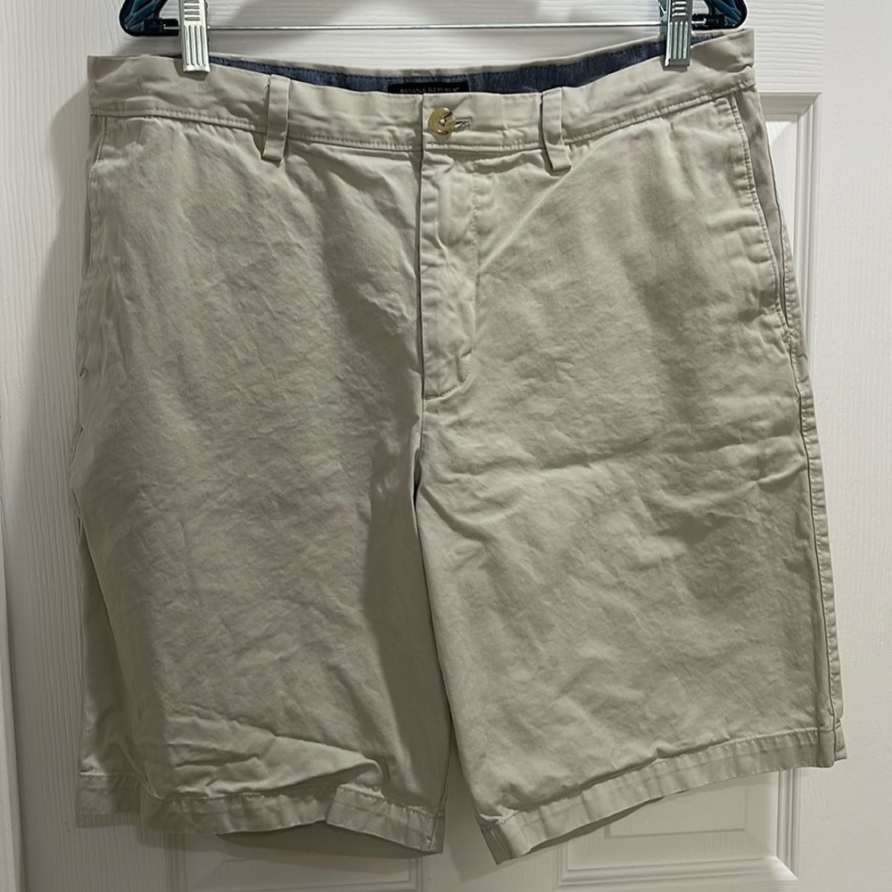 Banana Republic khaki dress shorts